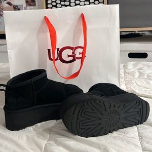 Classic Ultra Mini Platform UGG